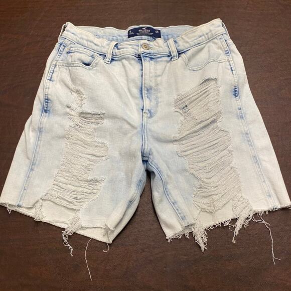 Hollister Thrashed Grunge Ultra High Rise Bermuda Shorts Size 9 - Picture 1 of 6